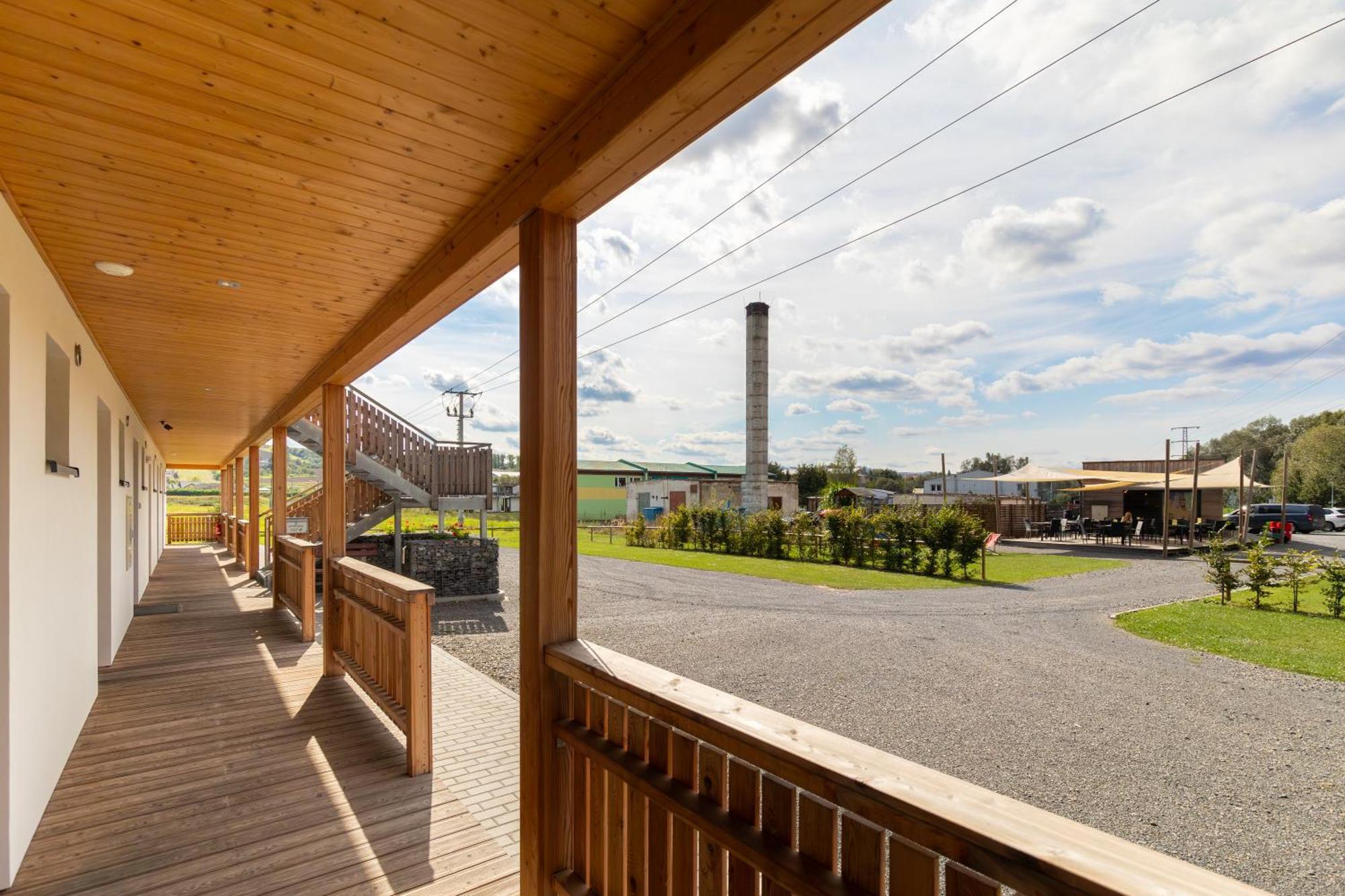 Sport Hotel Becva Valašské Meziříčí Buitenkant foto