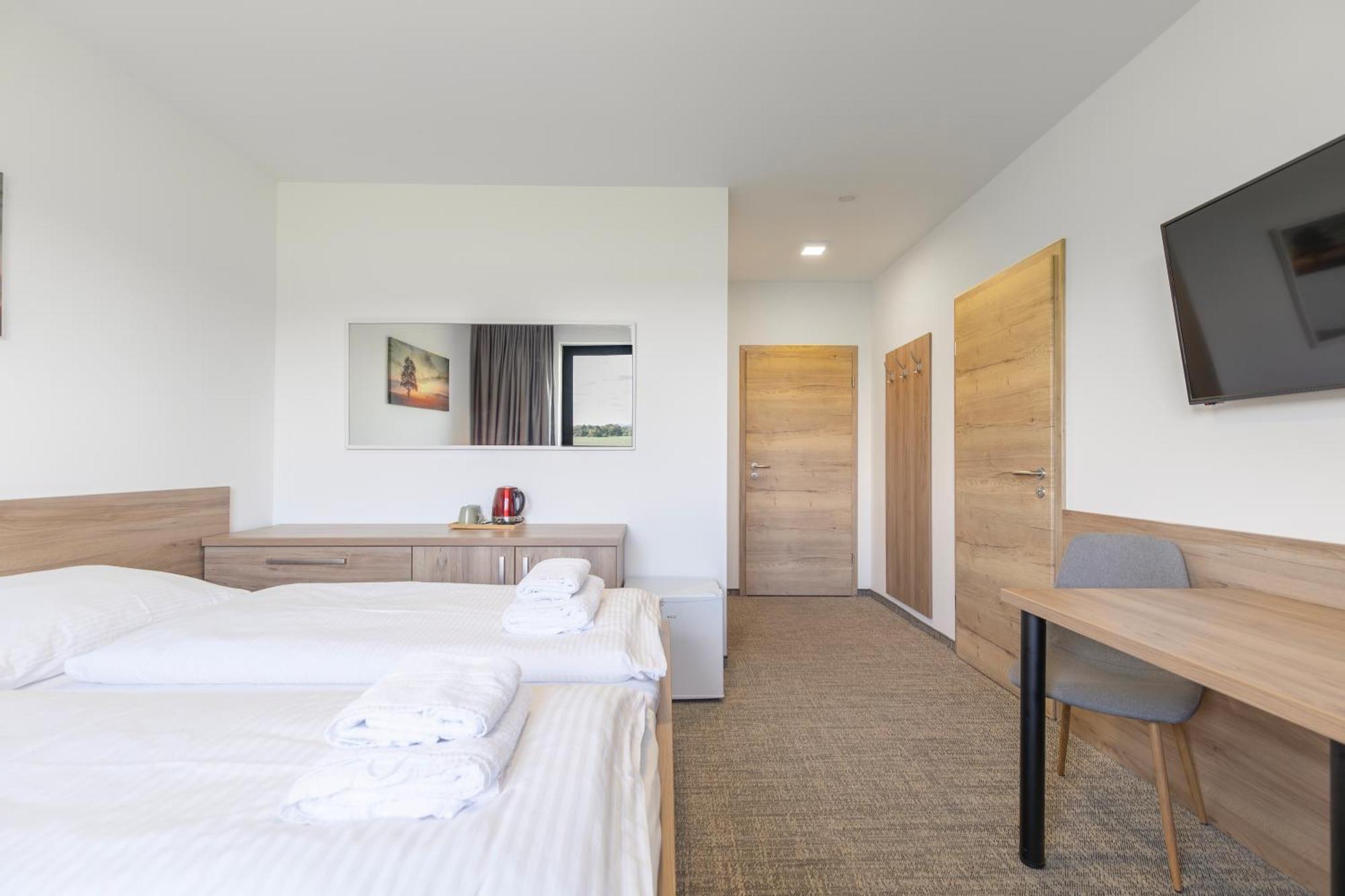 Sport Hotel Becva Valašské Meziříčí Buitenkant foto